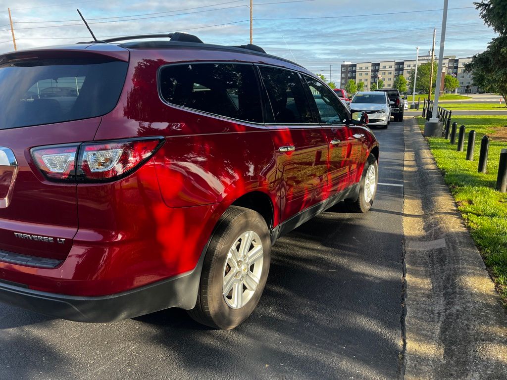 Thumbnail: 2014 Chevrolet Traverse - 3