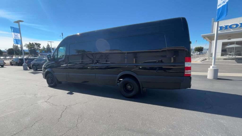 Thumbnail: 2017 Mercedes-Benz Sprinter - 6
