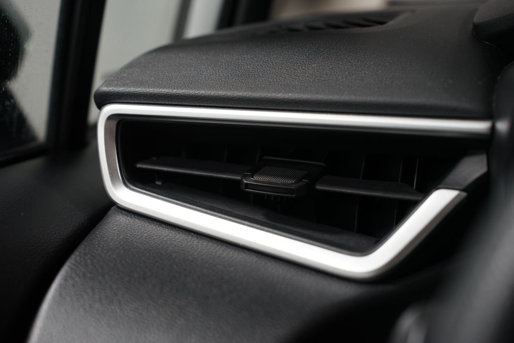 Thumbnail: 2024 Toyota Corolla - 23