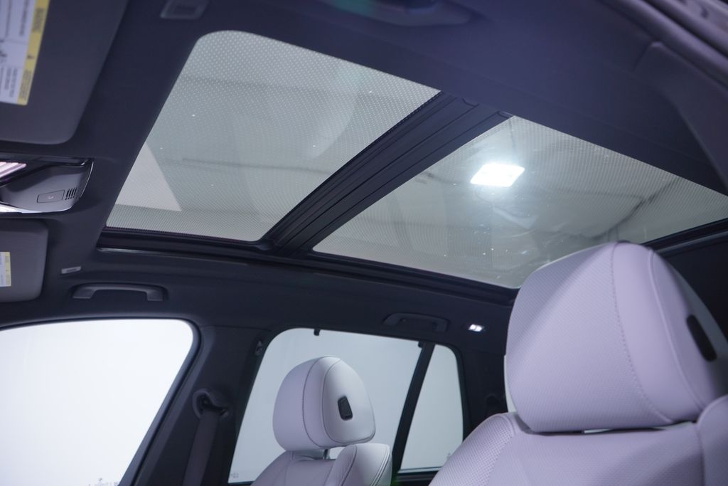 Thumbnail: 2026 BMW X5 - 8