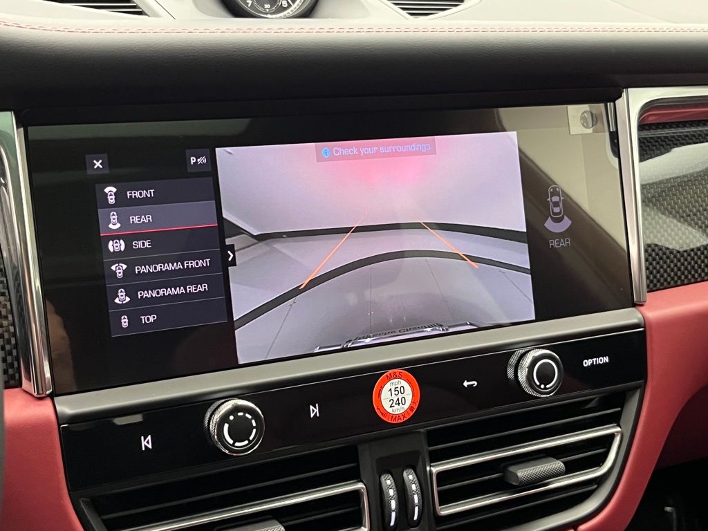 Thumbnail: 2026 Porsche Macan - 19