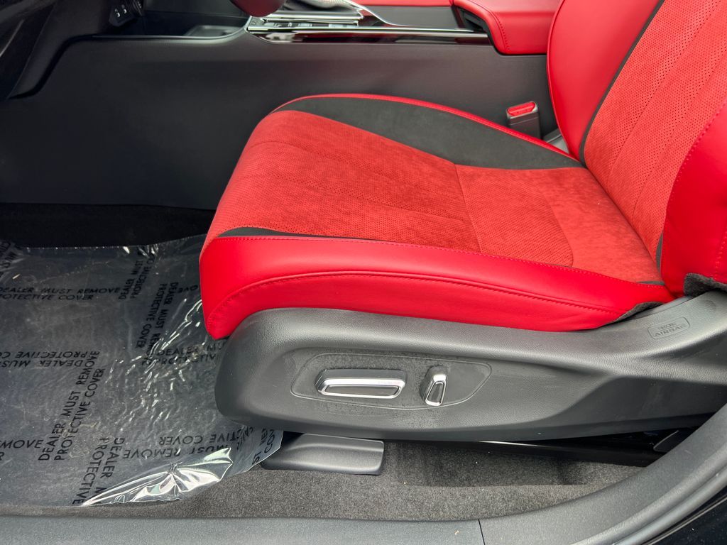 Thumbnail: 2025 Acura ADX - 14