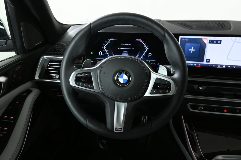 Thumbnail: 2026 BMW X7 - 18
