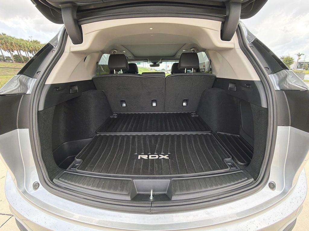 Thumbnail: 2023 Acura RDX - 13