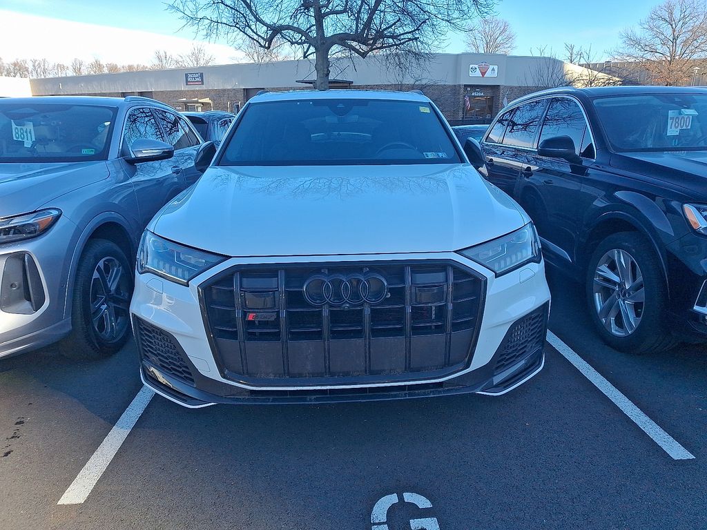 Thumbnail: 2023 Audi SQ7 - 2