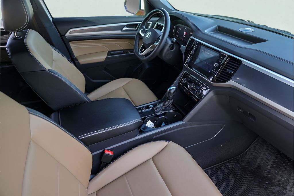 Used Car 2023 Volkswagen Atlas Cross Sport  2.0t Se W/technology For Sale Under $30,000 In Austin, Texas