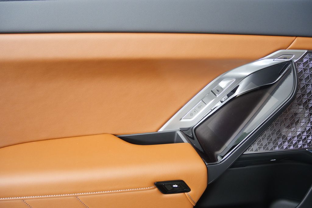Thumbnail: 2026 BMW 7 Series - 14