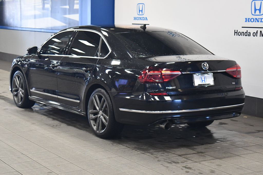 Thumbnail: 2017 Volkswagen Passat - 5