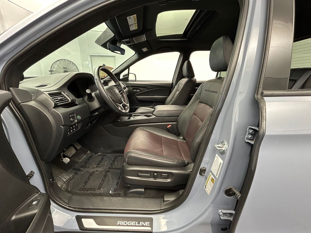 Used 2024 Gray Pearl Honda Black Edition image 16