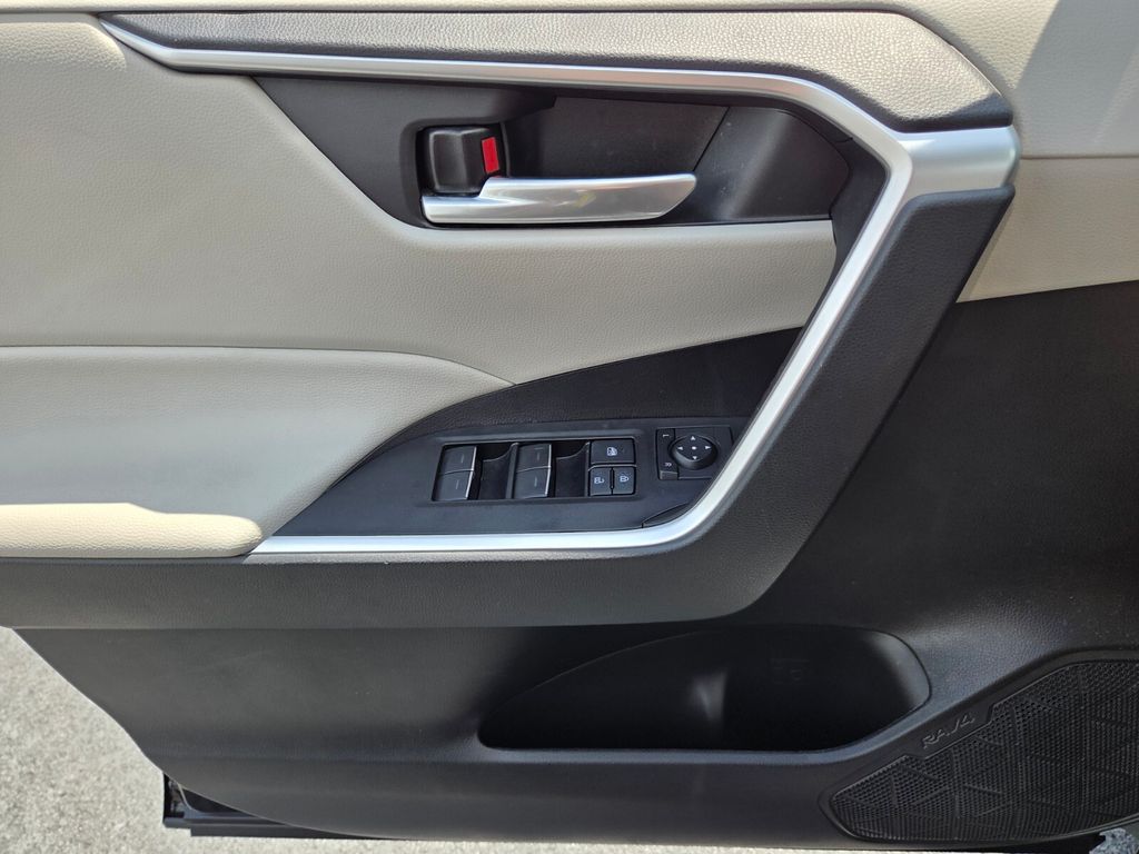 Used 2025 Toyota RAV4 SUV