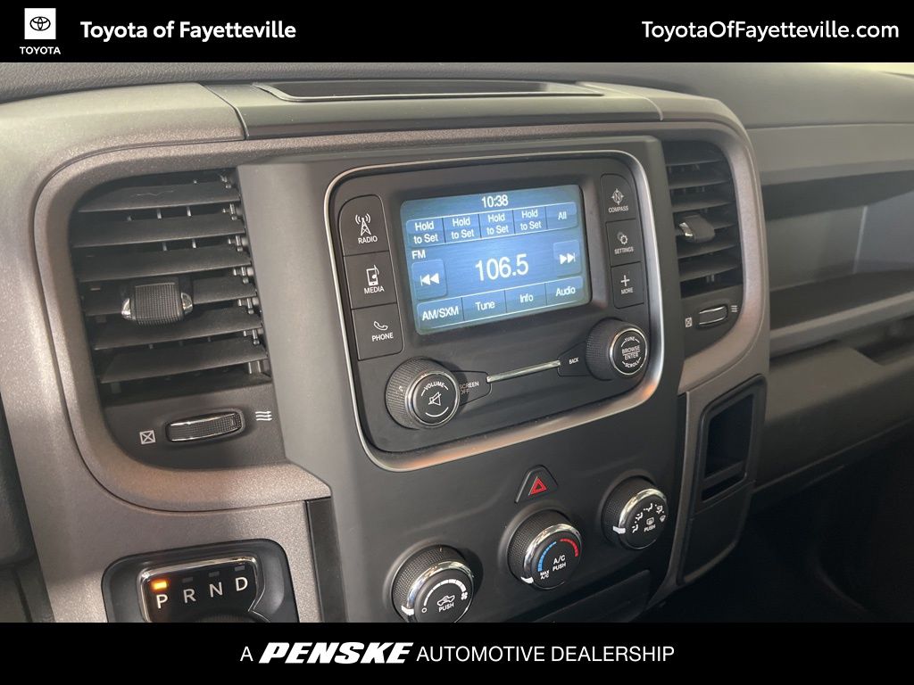 Thumbnail: 2019 RAM 1500 Classic - 16