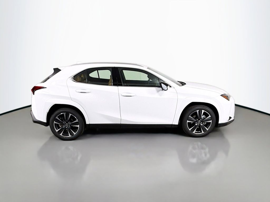Thumbnail: 2026 Lexus UX - 4
