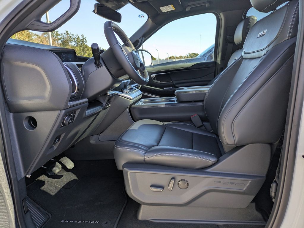 2025 Ford Expedition Platinum MAX