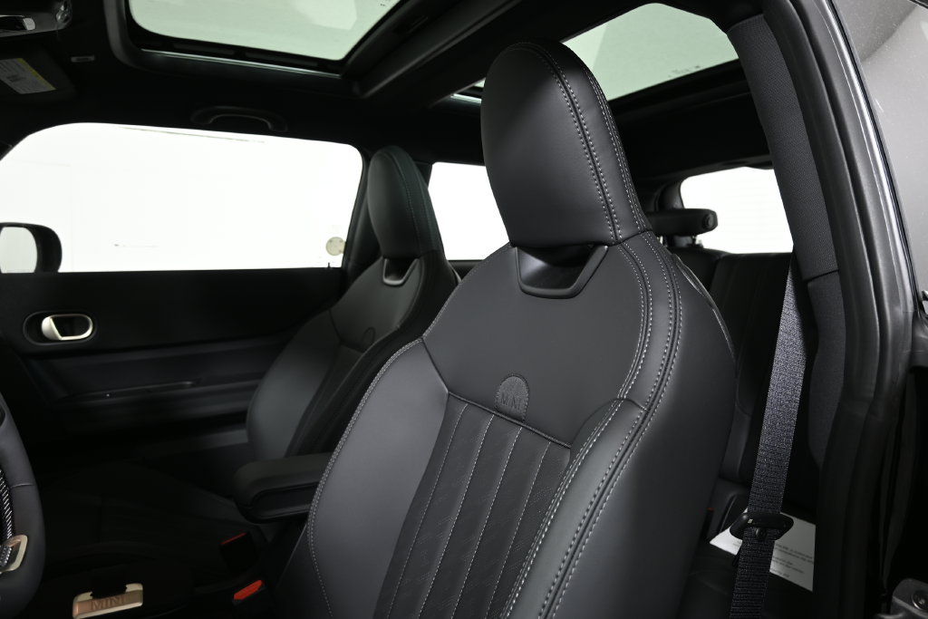 Thumbnail: 2026 MINI Cooper - 16