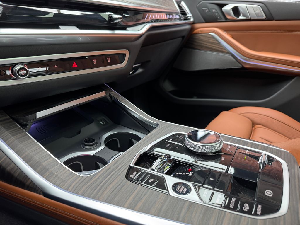 New 2026  BMW M60i image 20