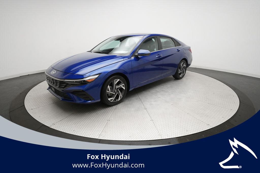 2025 Hyundai Elantra Limited FWD