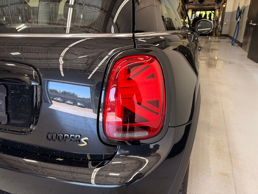 Thumbnail: 2024 MINI Cooper - 5