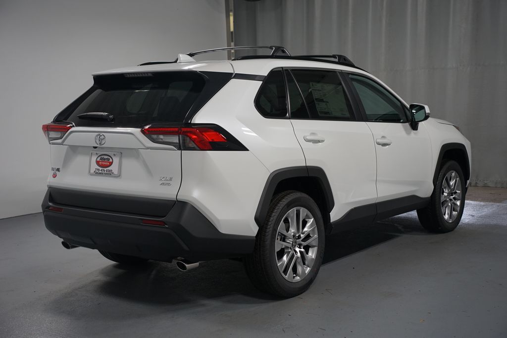 Thumbnail: 2025 Toyota RAV4 - 8