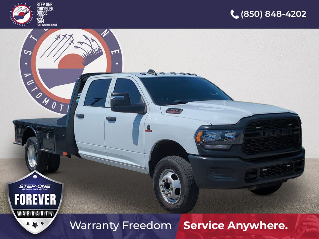 2023 RAM 3500 Tradesman Crew Cab LB DRW 4WD