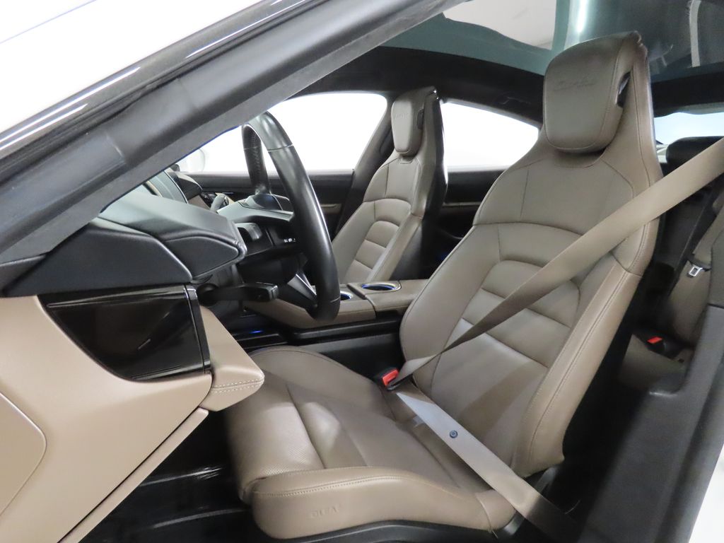 Thumbnail: 2021 Porsche Taycan - 5