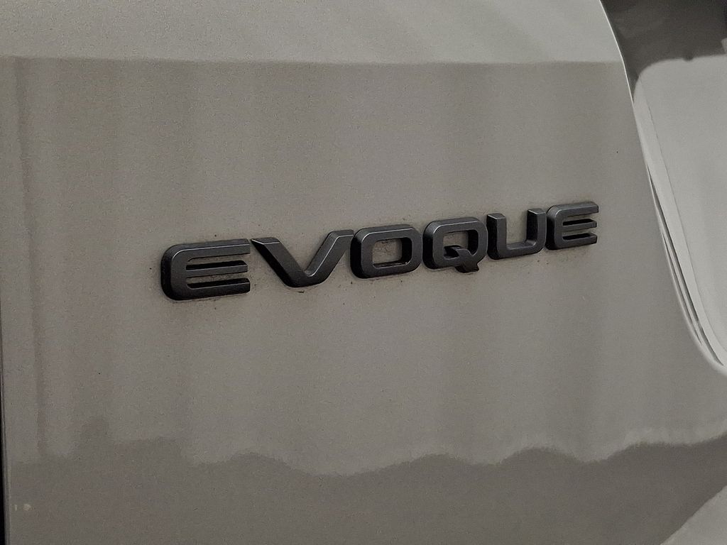 Thumbnail: 2026 Land Rover Range Rover Evoque - 32