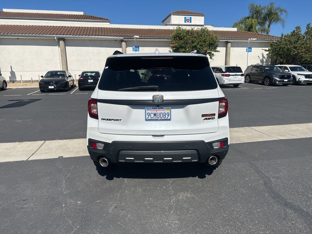 Thumbnail: 2022 Honda Passport - 5