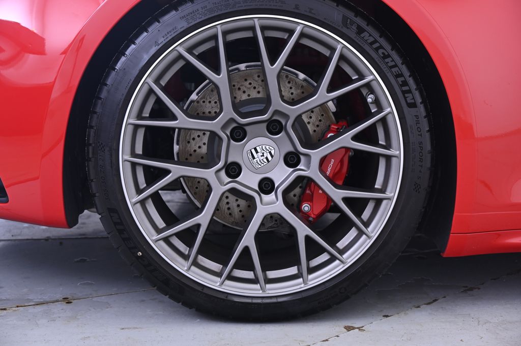 Thumbnail: 2024 Porsche 911 - 13
