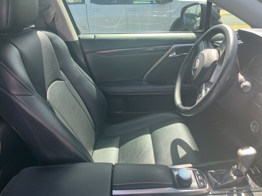 Thumbnail: 2019 Lexus RX - 4