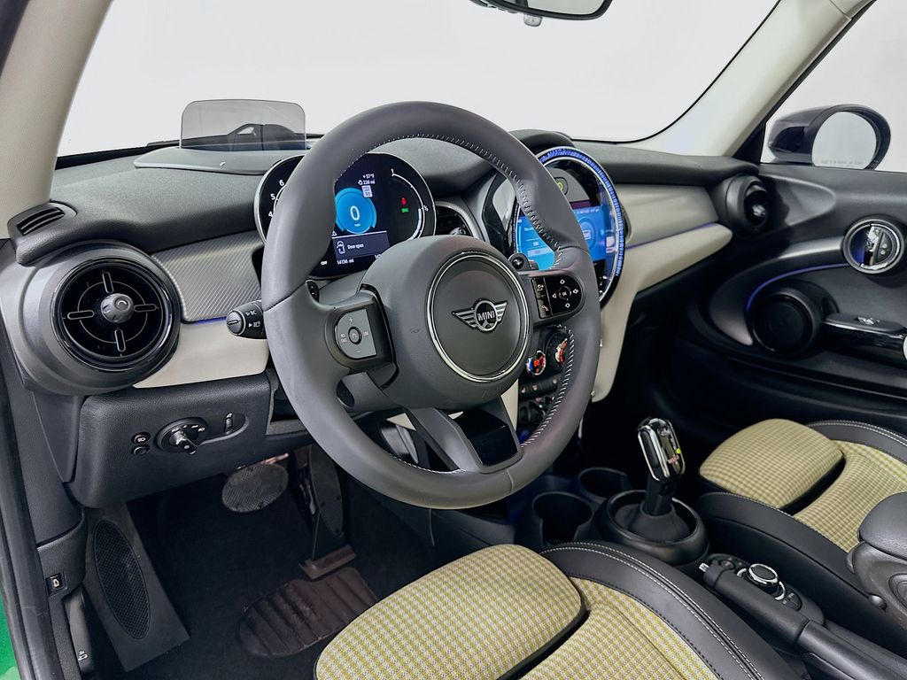 Thumbnail: 2024 MINI Cooper - 9