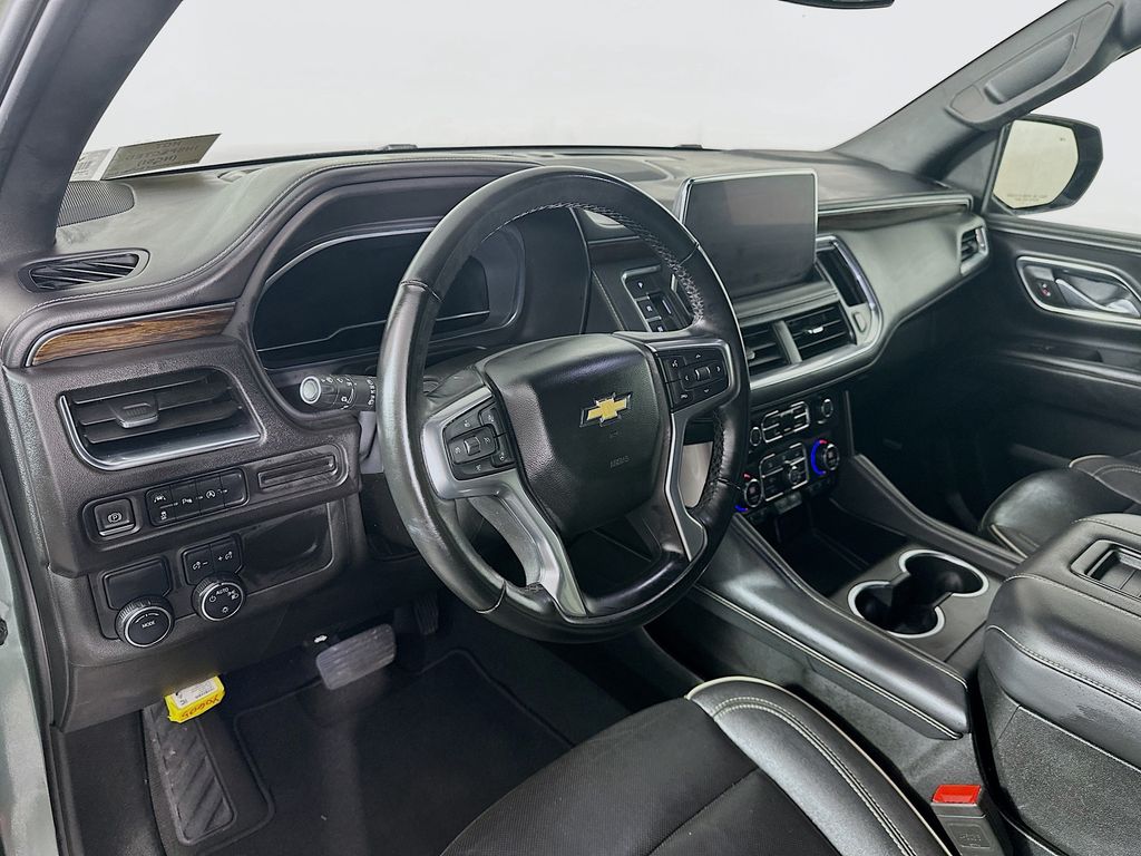 Used 2024 Gray Chevrolet Premier image 31