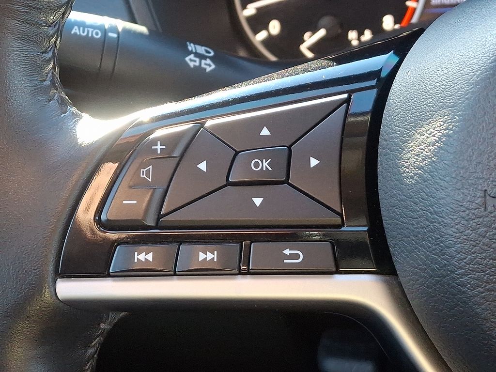 Thumbnail: 2021 Nissan Altima - 22