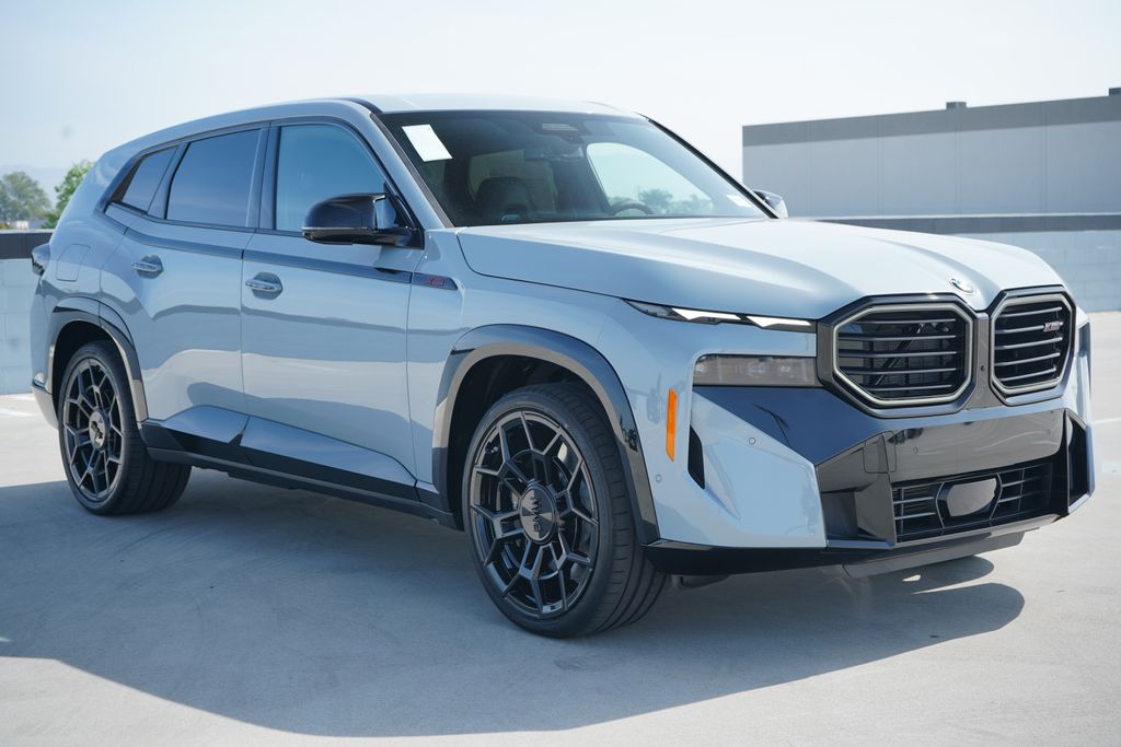 Thumbnail: 2026 BMW XM - 3