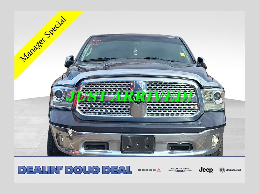 2014 RAM 1500 Laramie Crew Cab 4WD