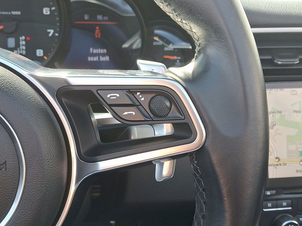 Thumbnail: 2018 Porsche 911 - 22