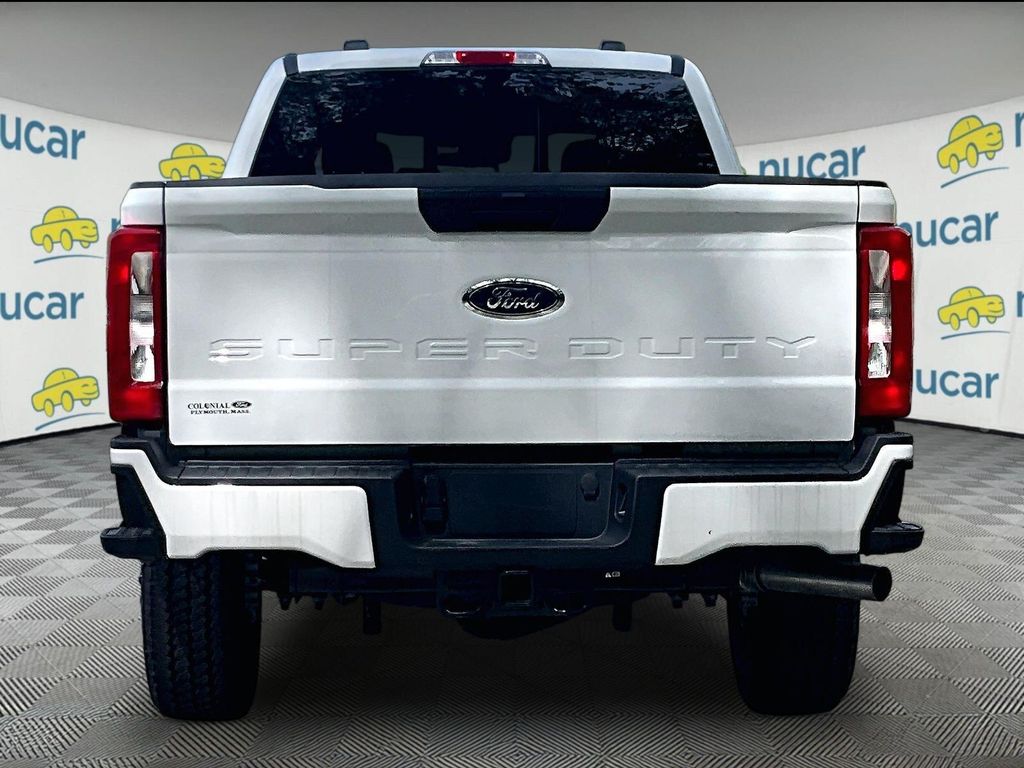 2026 Ford F-350SD — photo 5