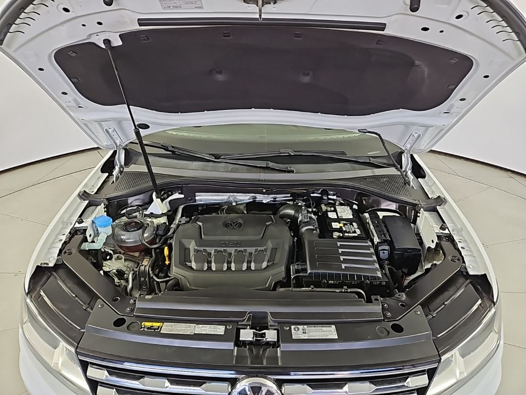 Thumbnail: 2019 Volkswagen Tiguan - 6