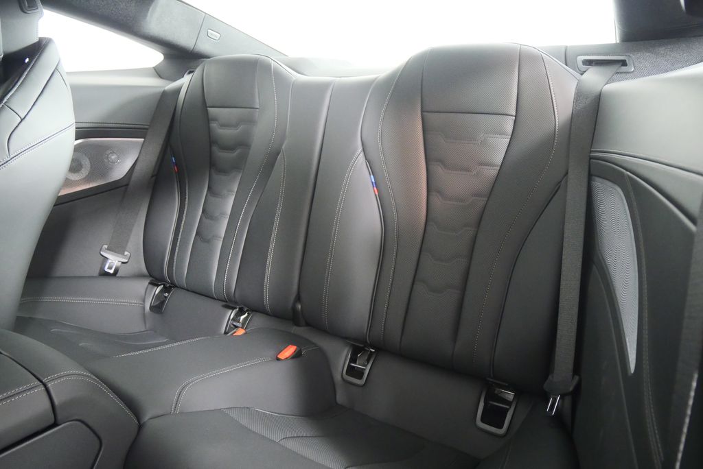 Thumbnail: 2026 BMW 8 Series - 14