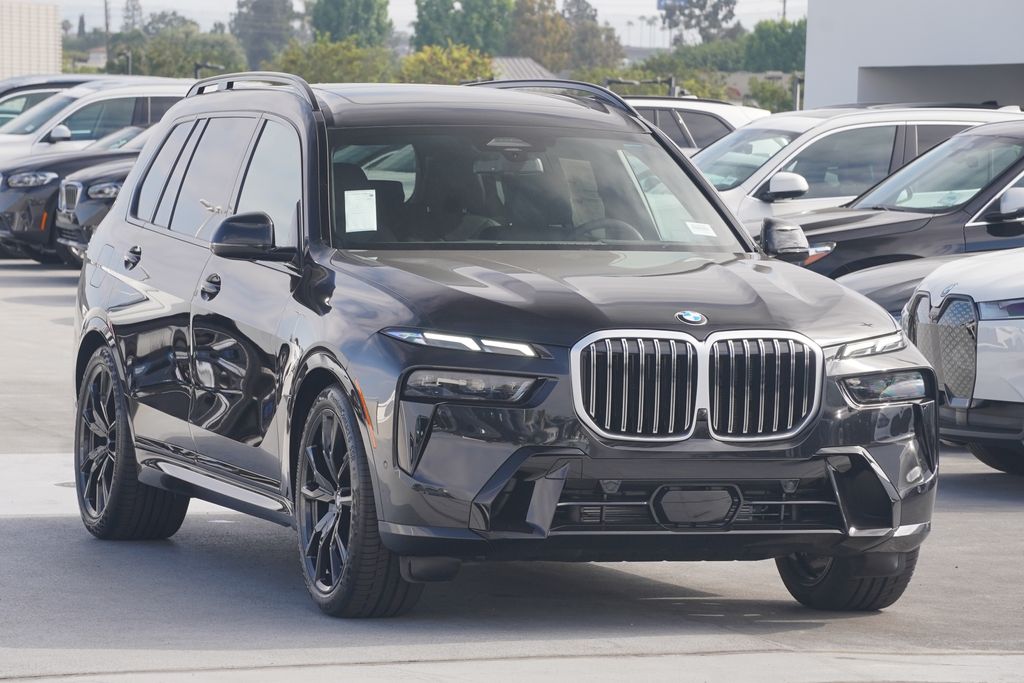 2025 BMW X7 xDrive40i 3