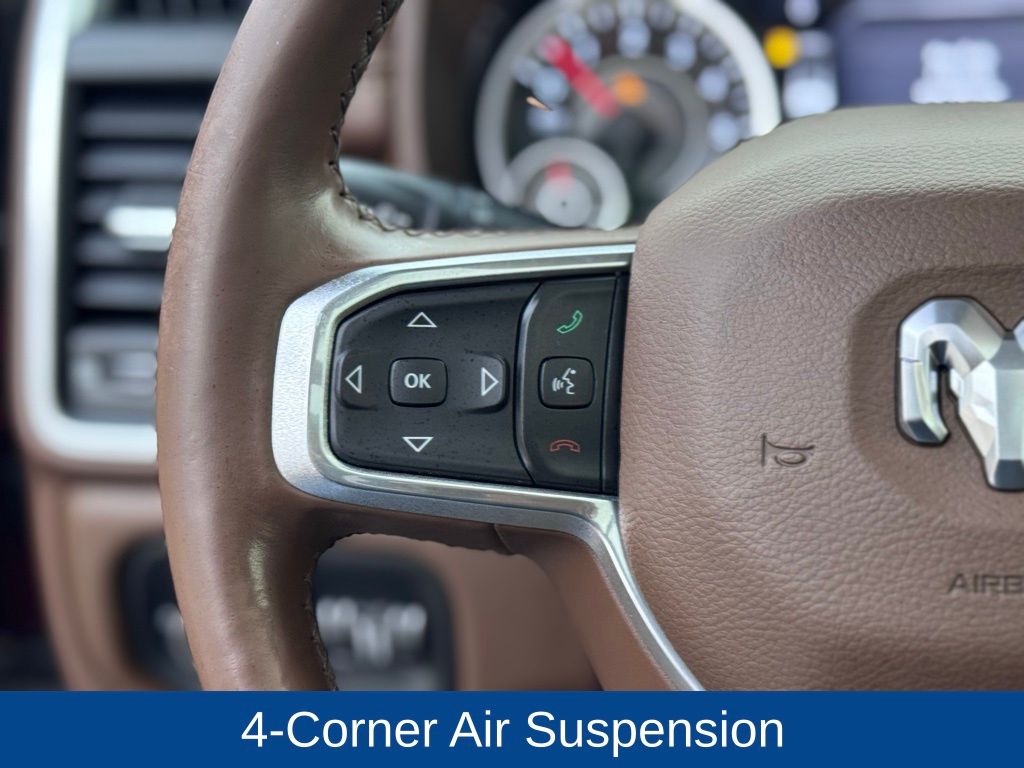 2019 Ram 1500 Laramie Crew Cab 4x4 5'7" Box