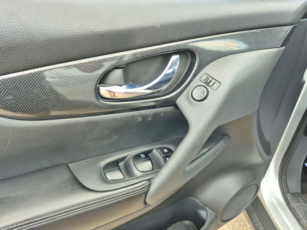 2016 Nissan Rogue SL Silver at DeMontrond Gulf Freeway