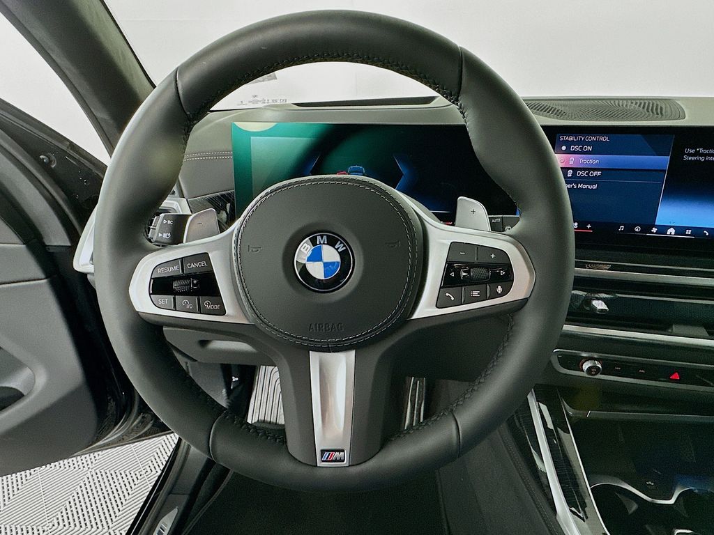 Thumbnail: 2026 BMW X7 - 10