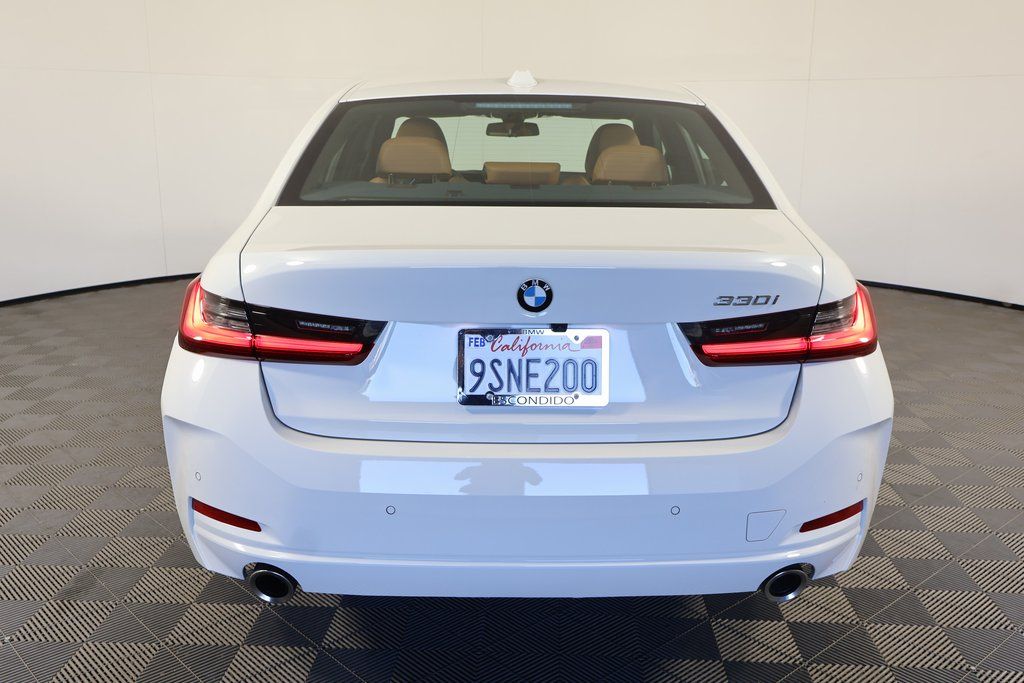 Thumbnail: 2025 BMW 3 Series - 5