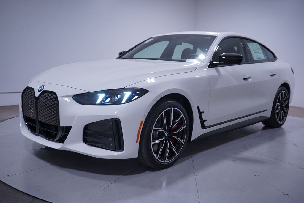 Thumbnail: 2026 BMW i4 - 1