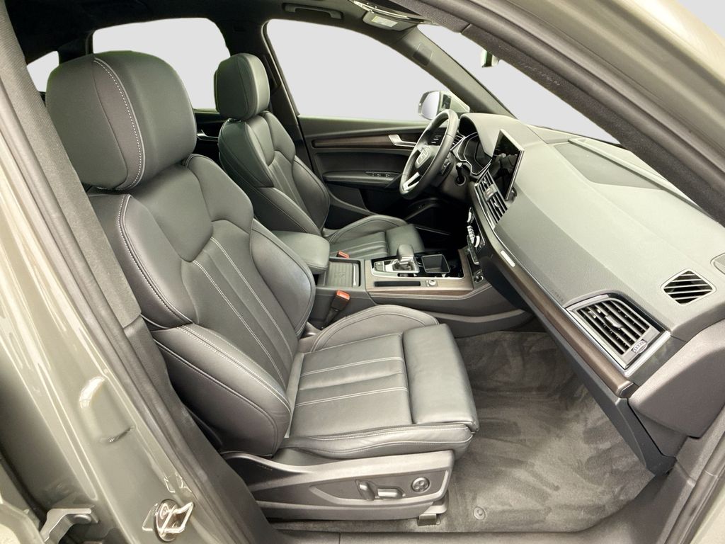 Thumbnail: 2023 Audi Q5 - 19