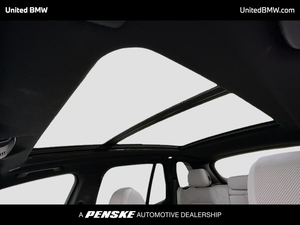 Thumbnail: 2025 BMW X5 - 12