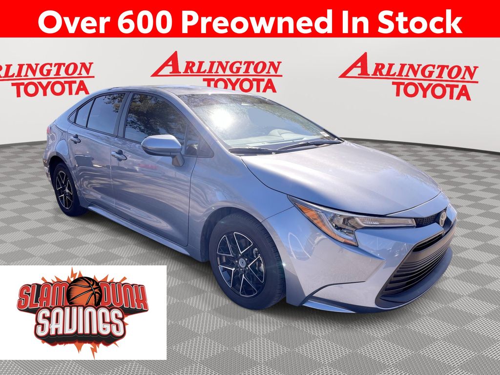 2025 Toyota Corolla LE FWD