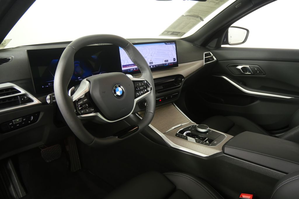 Thumbnail: 2026 BMW 3 Series - 12