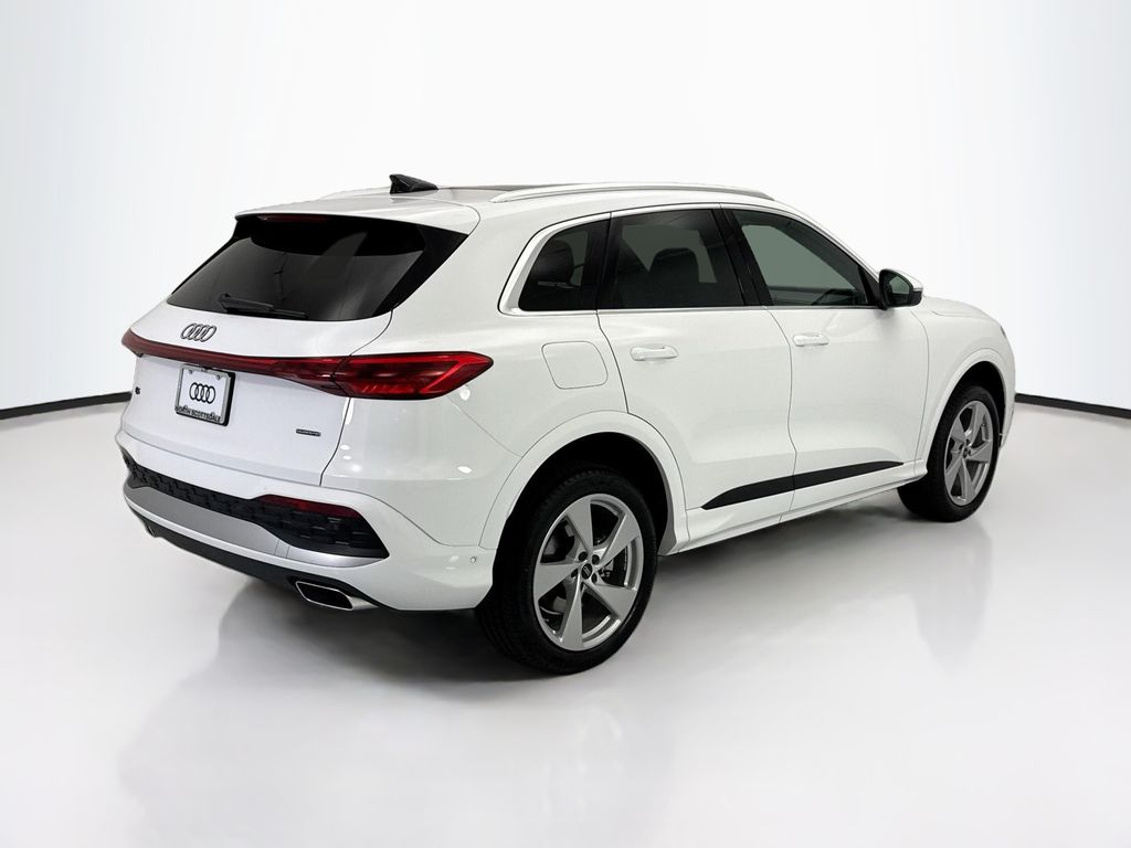Thumbnail: 2026 Audi Q5 - 5