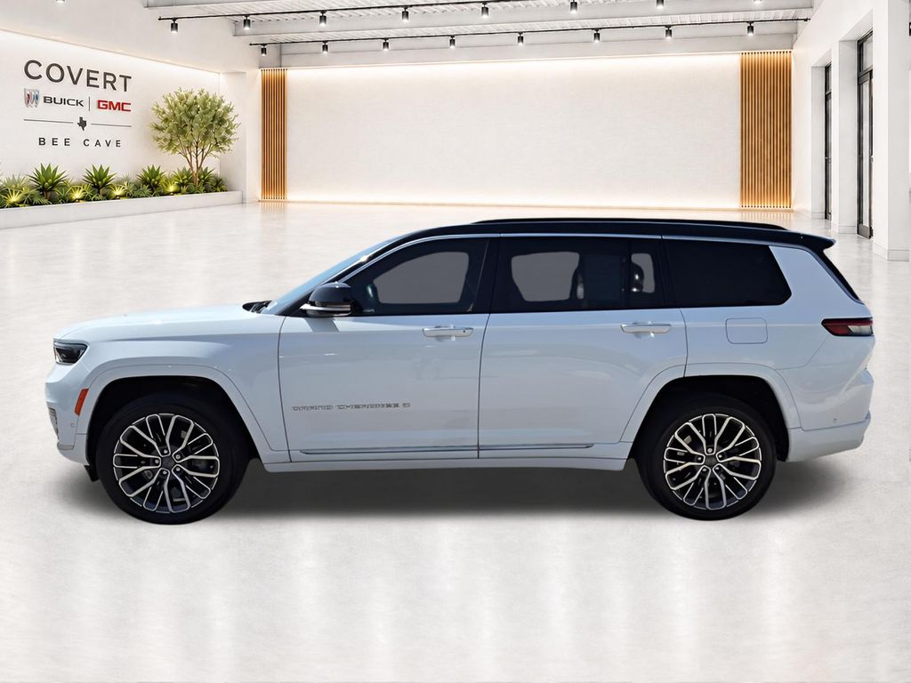 Used 2025 White Jeep Summit image 9