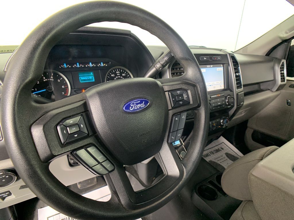 2019 Ford F-150 XLT 28